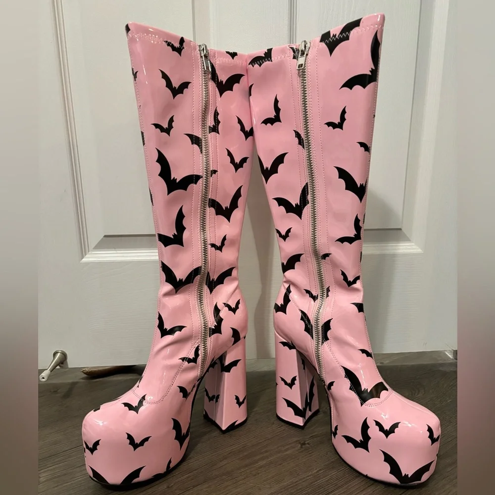 NWOB Dolls Kill / Trickz an’ Treatz Bat Glam Gogo Boots - Picture 4 of 6